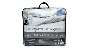 Gainsborough Luxury Down Alternative All Seasons King Quilt
