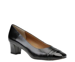 Auditions Womens Classy Leather Square Toe Classic Pumps