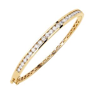 Hinged Bangle with 2 Carat TW of Diamonds in 10ct Yellow Gold