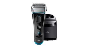 Braun Series 5 Men Shaver with Clean & Charge Station