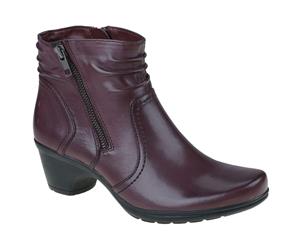 Planet Shoes Women's Mace Ankle Boots in Prune Leather Upper