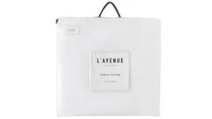 L'Avenue White Single Plush Blanket