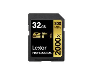 Lexar 2000X 32GB 300MB/s Professional U3 V90 UHS-II SDHC Memory Card with Card Reader