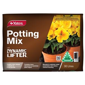 Yates 30L Potting Mix With Dynamic Lifter